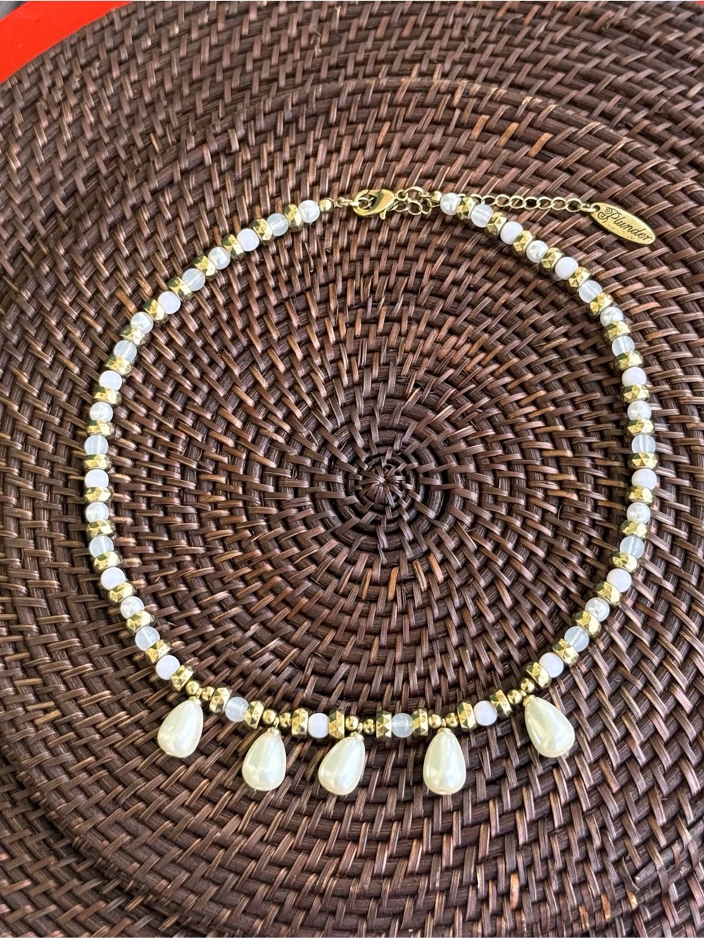 Handmade Gold and Pearl Teardrop Necklace